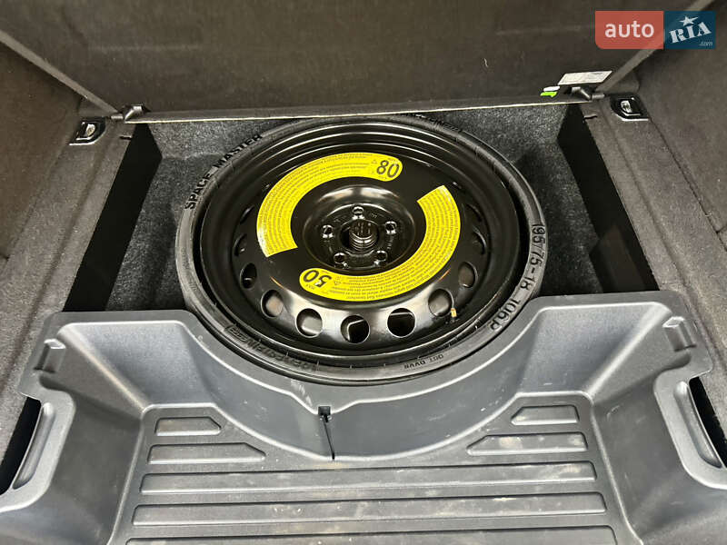 Внедорожник / Кроссовер Audi Q5 2015 в Ровно