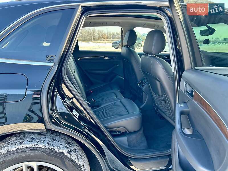 Внедорожник / Кроссовер Audi Q5 2015 в Киеве