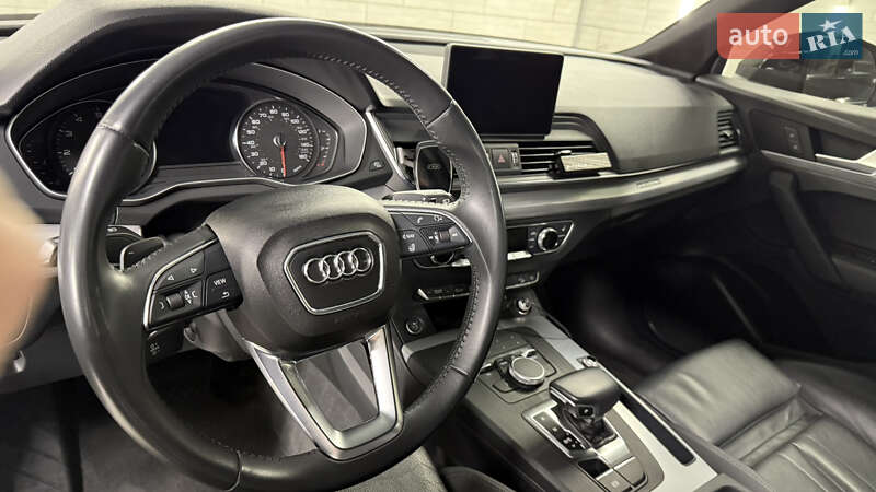 Внедорожник / Кроссовер Audi Q5 2020 в Киеве фото 12 Внедорожник / Кроссовер Audi Q5 2020 в Киеве