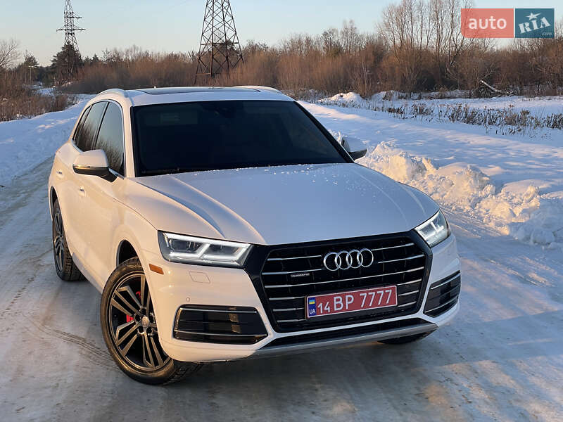 Позашляховик / Кросовер Audi Q5 2018 в Львові