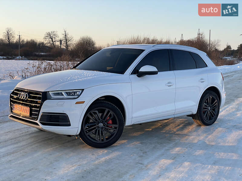 Позашляховик / Кросовер Audi Q5 2018 в Львові