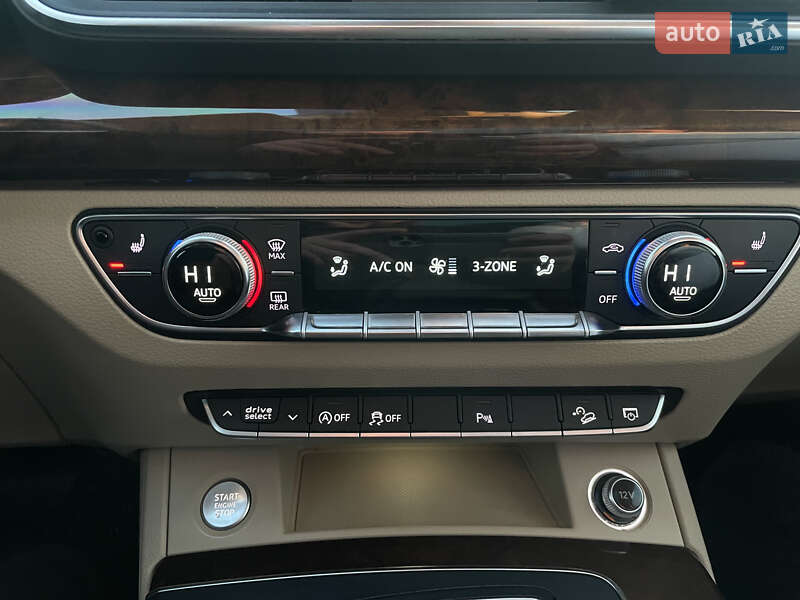 Позашляховик / Кросовер Audi Q5 2018 в Львові