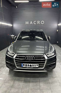 Позашляховик / Кросовер Audi Q5 2017 в Львові