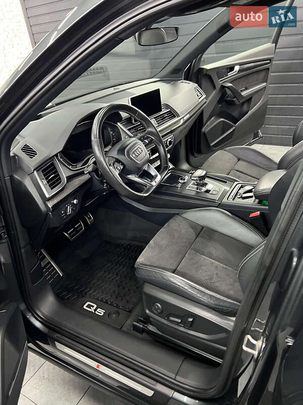 Внедорожник / Кроссовер Audi Q5 2017 в Львове