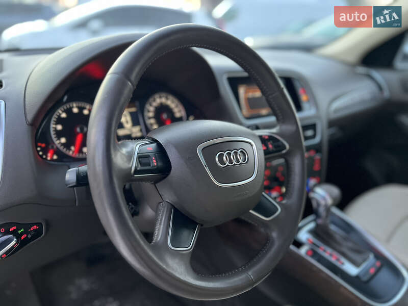Позашляховик / Кросовер Audi Q5 2013 в Івано-Франківську