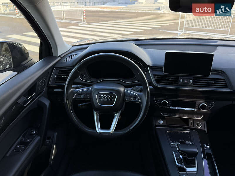 Внедорожник / Кроссовер Audi Q5 2020 в Одессе фото 32 Внедорожник / Кроссовер Audi Q5 2020 в Одессе