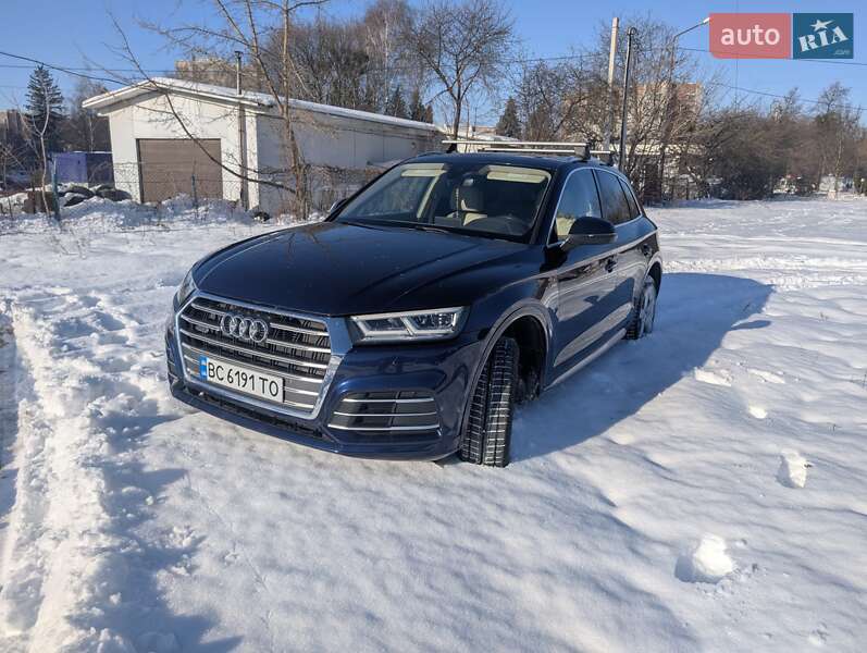 Внедорожник / Кроссовер Audi Q5 2017 в Львове