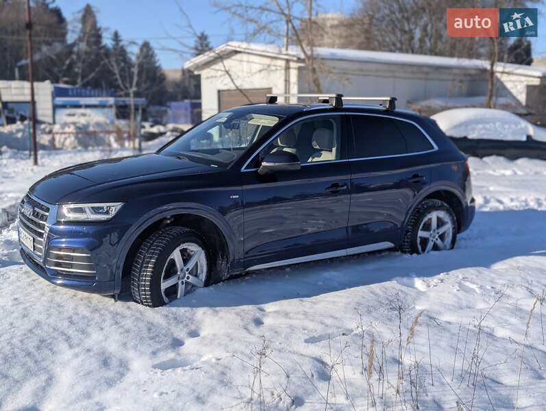 Внедорожник / Кроссовер Audi Q5 2017 в Львове