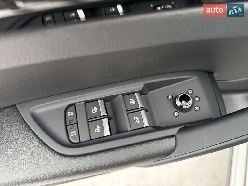 Внедорожник / Кроссовер Audi Q5 2023 в Стрые