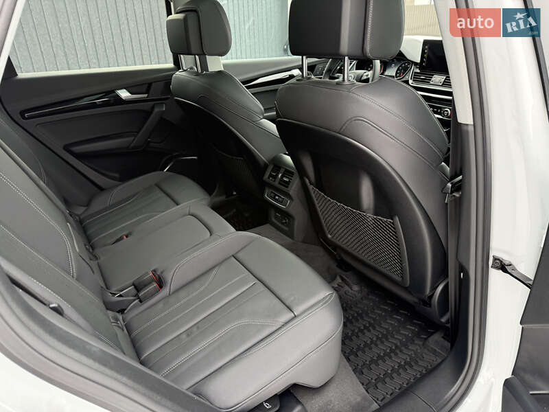 Внедорожник / Кроссовер Audi Q5 2023 в Стрые