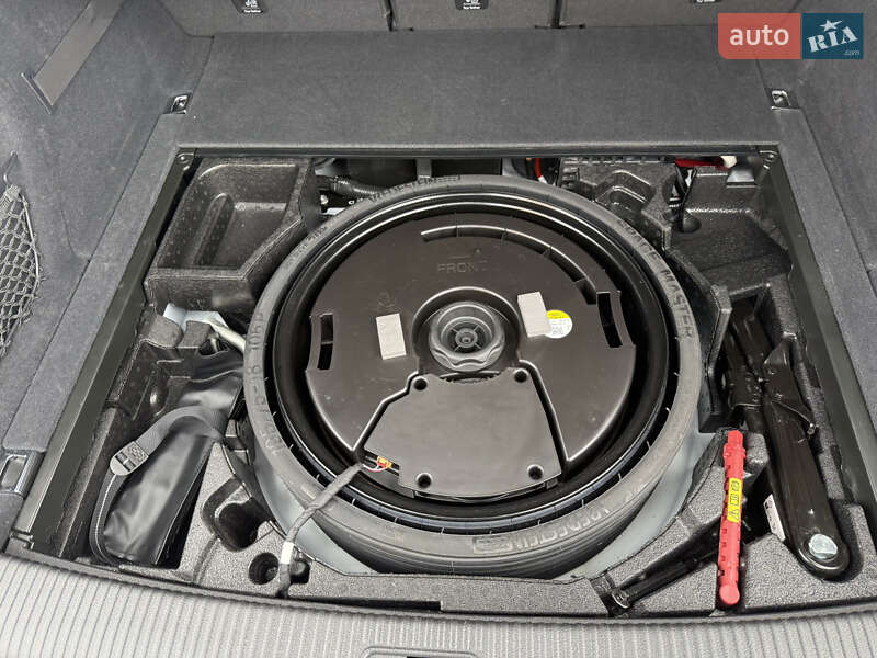 Внедорожник / Кроссовер Audi Q5 2023 в Стрые