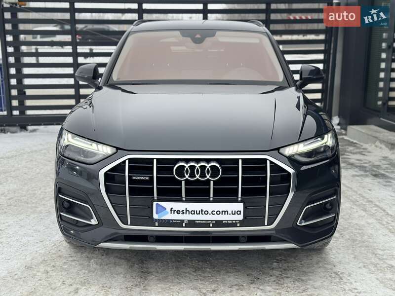 Позашляховик / Кросовер Audi Q5 2021 в Рівному