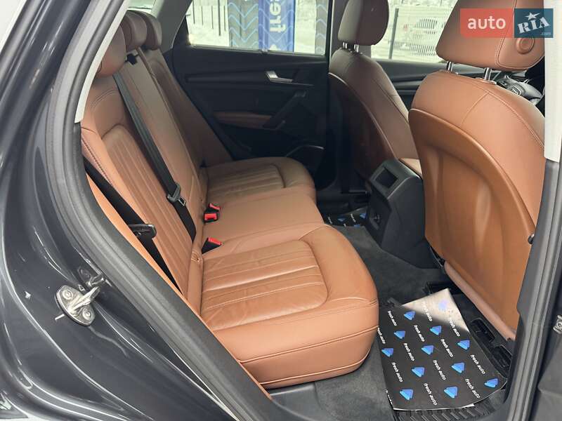 Позашляховик / Кросовер Audi Q5 2021 в Рівному