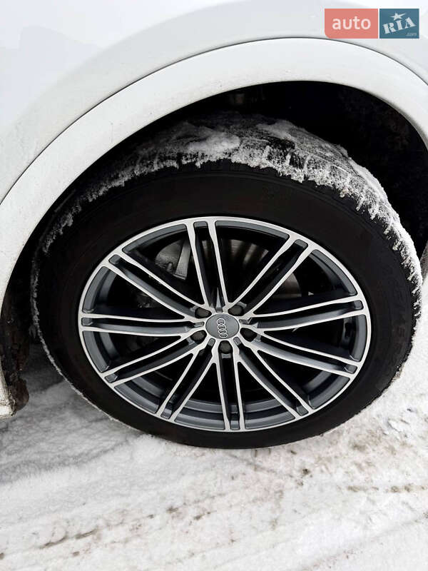 Позашляховик / Кросовер Audi Q5 2017 в Києві фото 6 Позашляховик / Кросовер Audi Q5 2017 в Києві