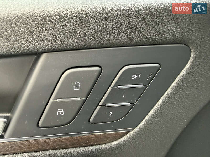 Внедорожник / Кроссовер Audi Q5 2023 в Стрые