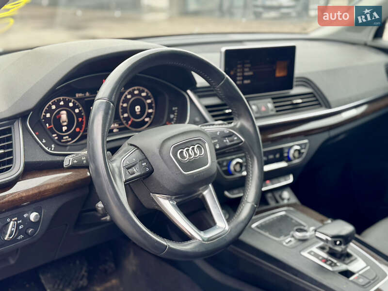 Позашляховик / Кросовер Audi Q5 2018 в Львові фото 7 Позашляховик / Кросовер Audi Q5 2018 в Львові