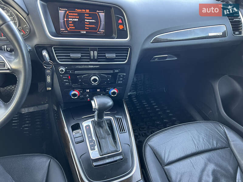 Внедорожник / Кроссовер Audi Q5 2014 в Львове