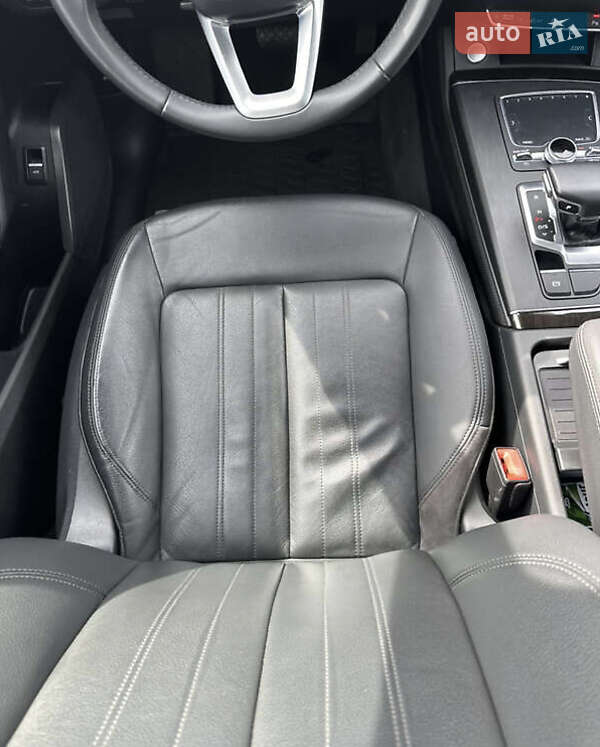 Внедорожник / Кроссовер Audi Q5 2019 в Львове