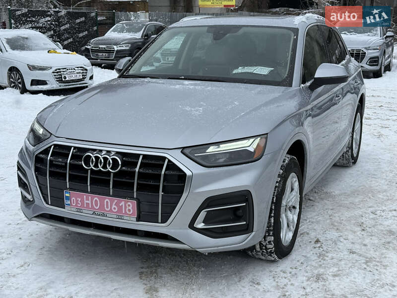 Внедорожник / Кроссовер Audi Q5 2021 в Киеве