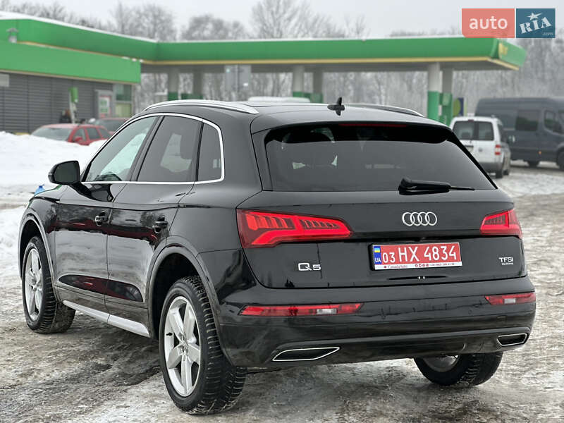 Внедорожник / Кроссовер Audi Q5 2018 в Радивилове