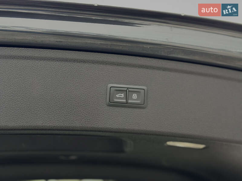 Позашляховик / Кросовер Audi Q5 2018 в Рівному фото 35 Позашляховик / Кросовер Audi Q5 2018 в Рівному