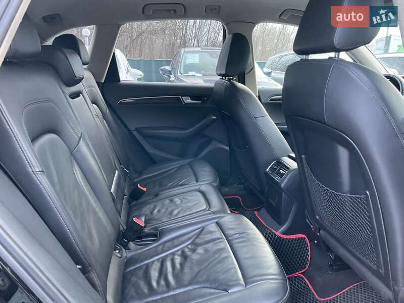 Внедорожник / Кроссовер Audi Q5 2011 в Полтаве