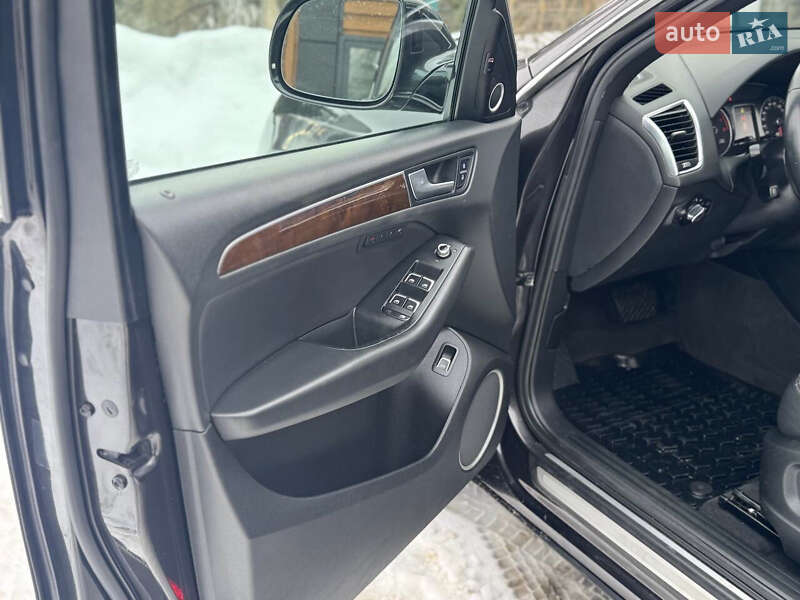 Внедорожник / Кроссовер Audi Q5 2015 в Дрогобыче