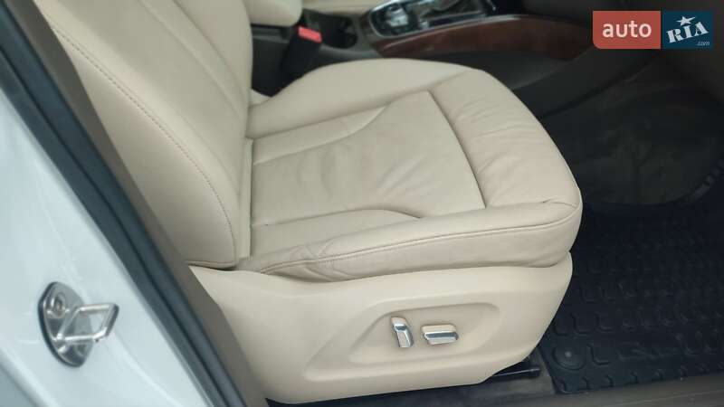 Внедорожник / Кроссовер Audi Q5 2016 в Дубно