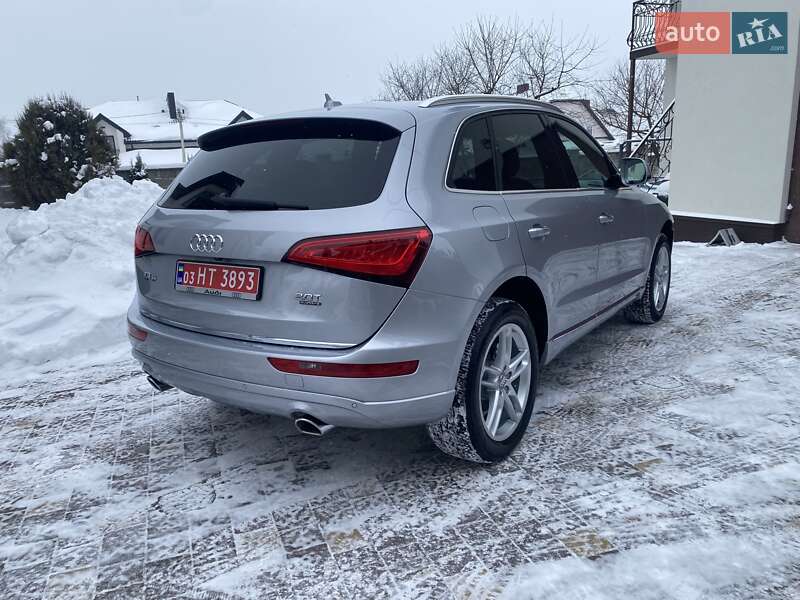Позашляховик / Кросовер Audi Q5 2016 в Рівному
