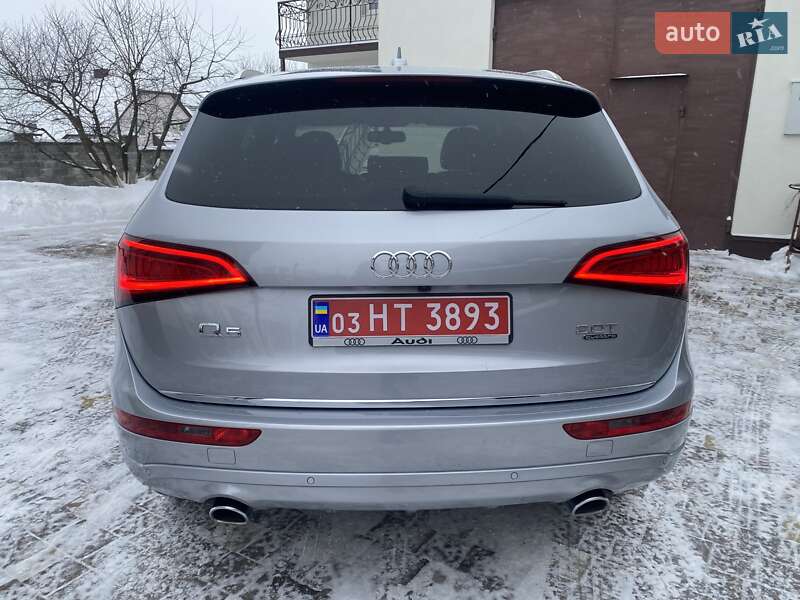Позашляховик / Кросовер Audi Q5 2016 в Рівному