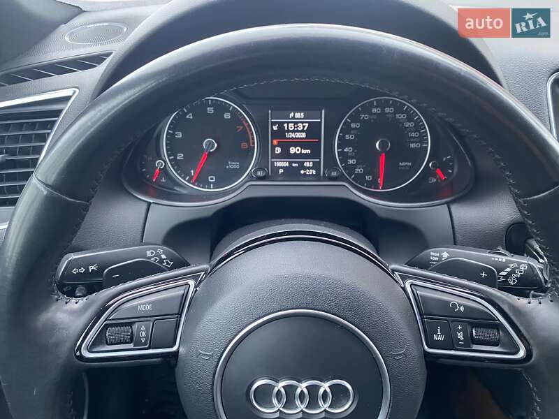 Позашляховик / Кросовер Audi Q5 2016 в Рівному