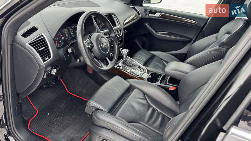 Позашляховик / Кросовер Audi Q5 2016 в Дубні