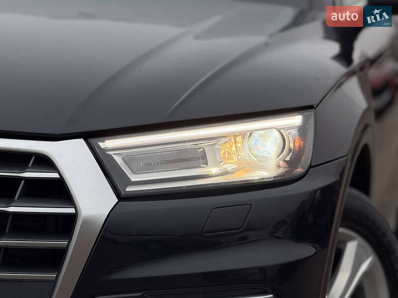 Позашляховик / Кросовер Audi Q5 2017 в Кривому Розі