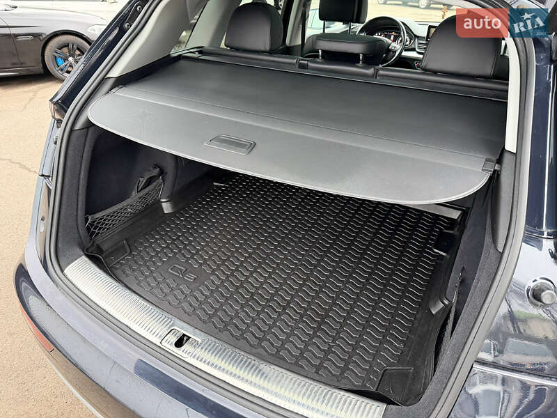 Позашляховик / Кросовер Audi Q5 2017 в Кривому Розі