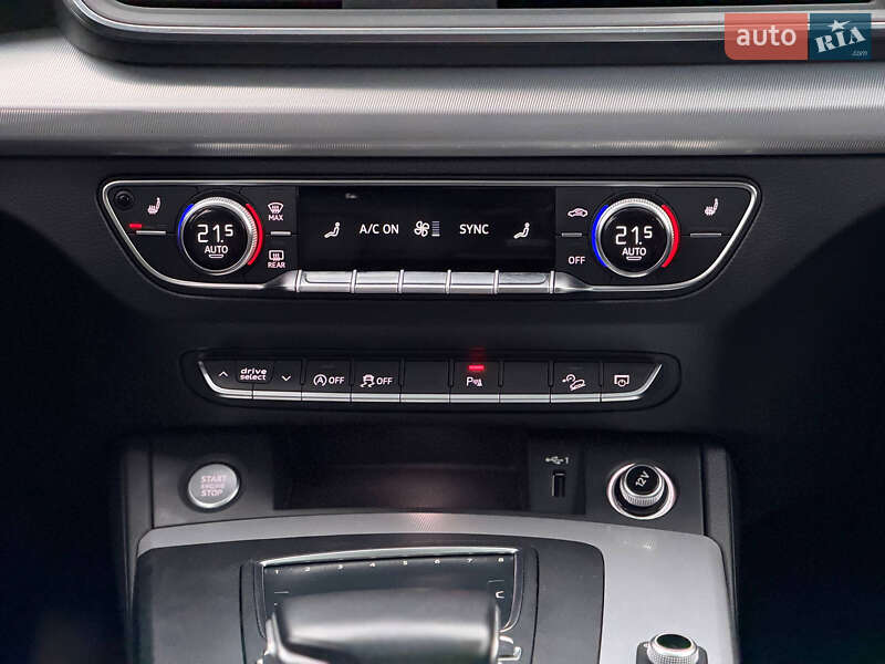 Позашляховик / Кросовер Audi Q5 2017 в Кривому Розі