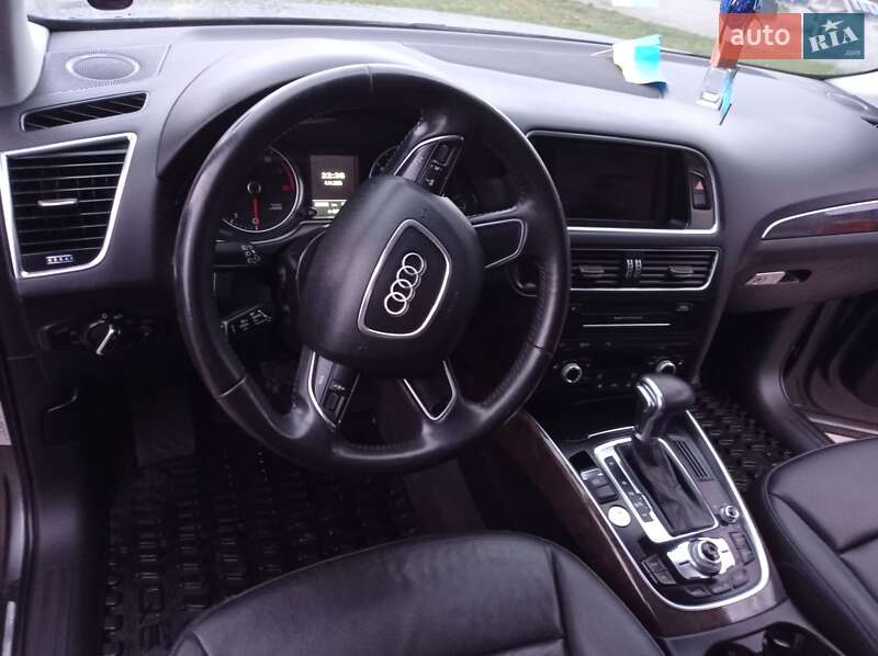 Внедорожник / Кроссовер Audi Q5 2014 в Луцке