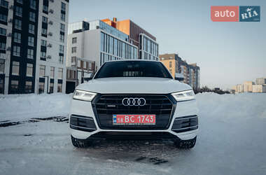 Позашляховик / Кросовер Audi Q5 2019 в Рівному