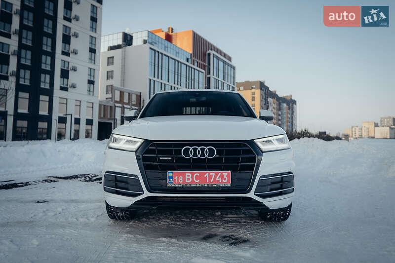 Позашляховик / Кросовер Audi Q5 2019 в Рівному фото Позашляховик / Кросовер Audi Q5 2019 в Рівному