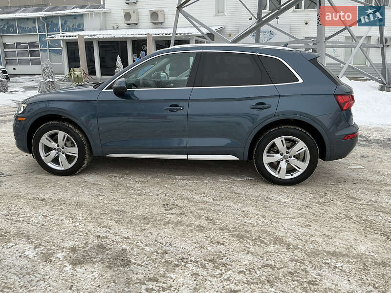 Внедорожник / Кроссовер Audi Q5 2018 в Черновцах
