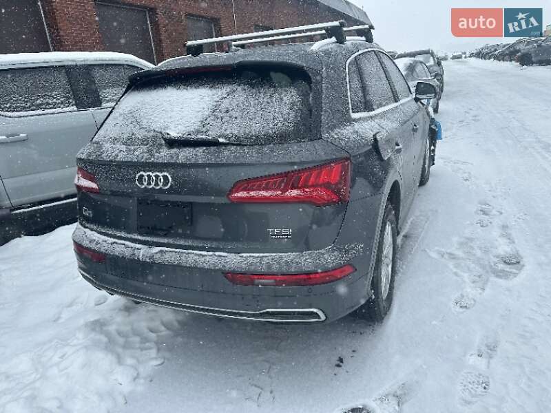 Позашляховик / Кросовер Audi Q5 2018 в Рівному