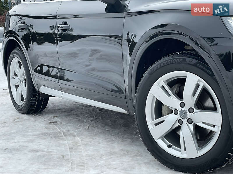 Позашляховик / Кросовер Audi Q5 2018 в Стрию