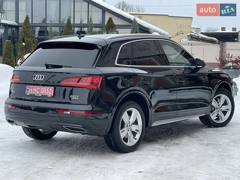 Позашляховик / Кросовер Audi Q5 2018 в Стрию