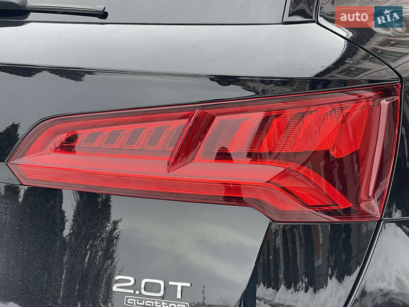 Позашляховик / Кросовер Audi Q5 2018 в Стрию