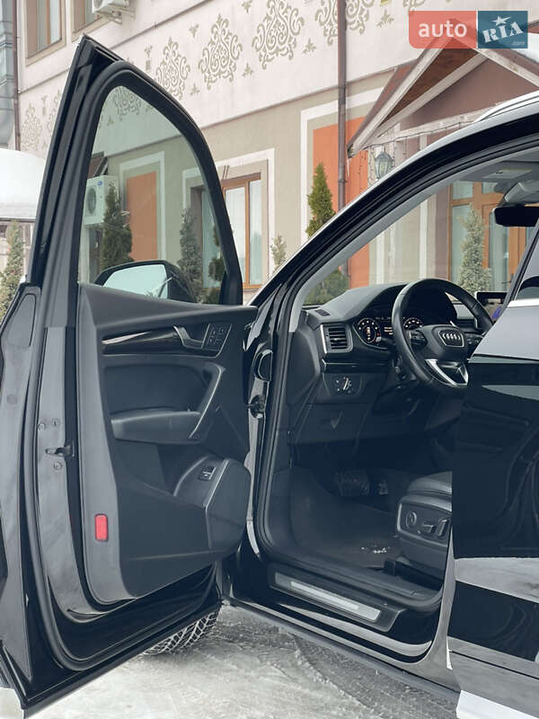 Позашляховик / Кросовер Audi Q5 2018 в Стрию