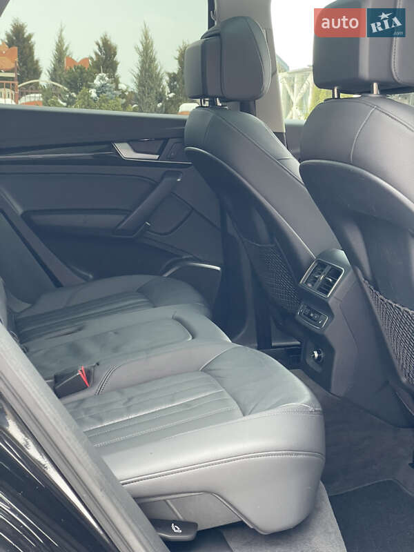 Позашляховик / Кросовер Audi Q5 2018 в Стрию