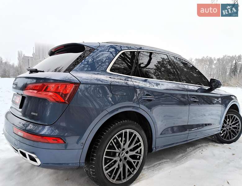 Позашляховик / Кросовер Audi Q5 2017 в Києві