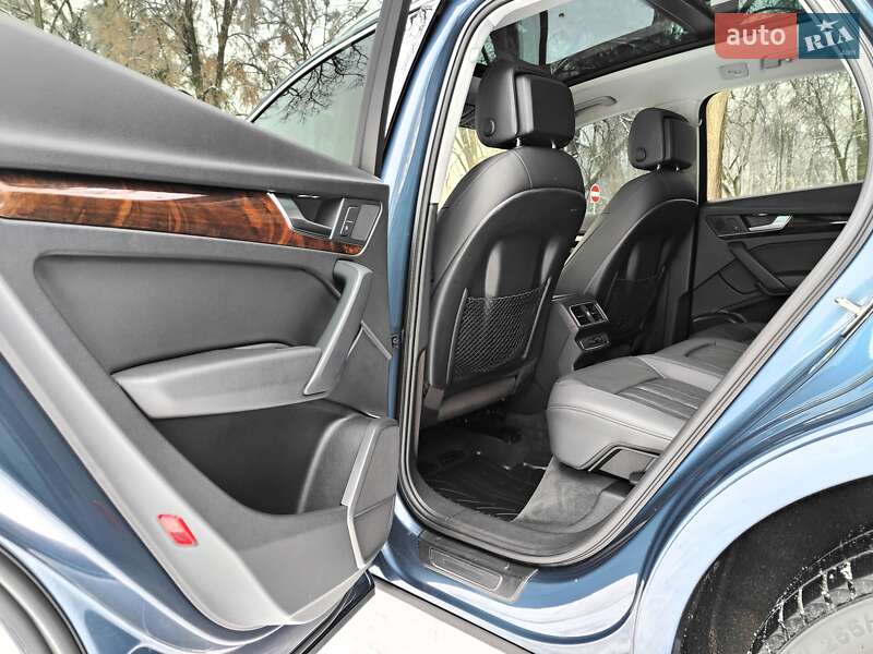 Позашляховик / Кросовер Audi Q5 2017 в Києві