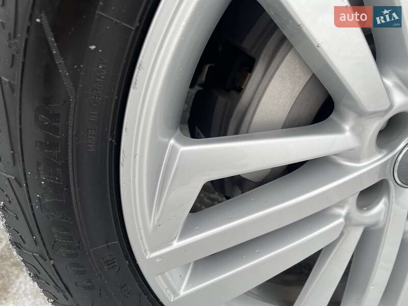 Внедорожник / Кроссовер Audi Q5 2017 в Киеве