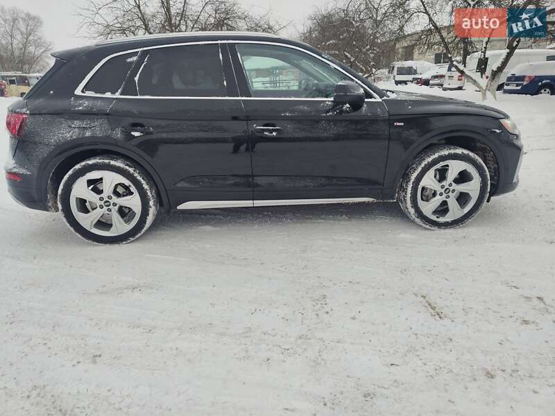 Позашляховик / Кросовер Audi Q5 2022 в Рівному