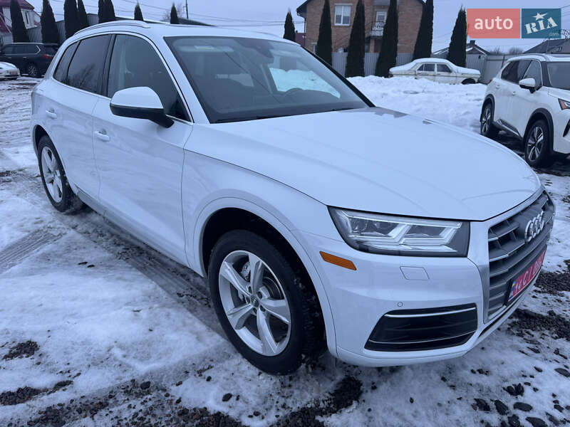 Внедорожник / Кроссовер Audi Q5 2020 в Луцке
